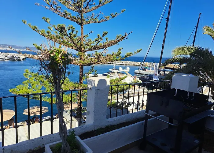 Huge Penthouse With Private Shared Terrace And Kitchen Views