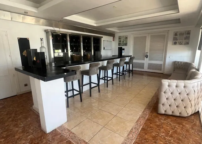 Huge Penthouse With Private Shared Terrace And Kitchen Views Marbella