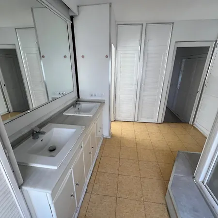 Huge Penthouse With Private Shared Terrace And Kitchen Views Марбелья