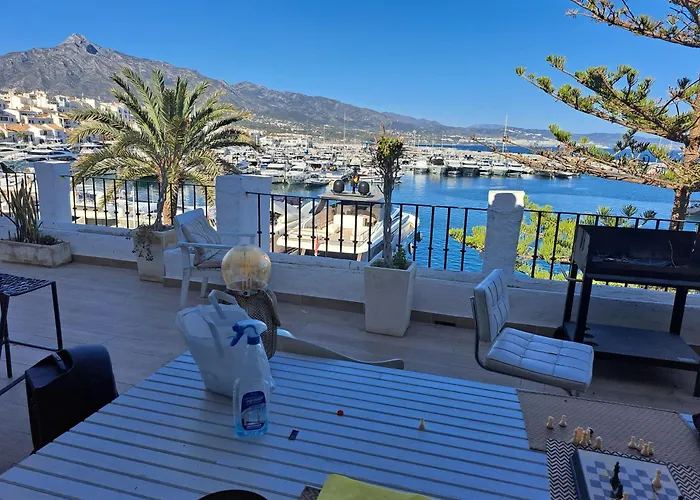 بيت شباب Huge Penthouse With Private Shared Terrace And Kitchen Views ماربيا